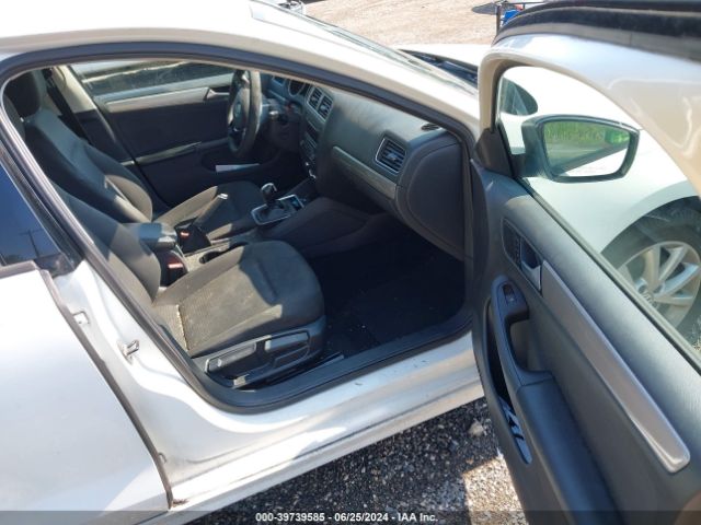 Photo 4 VIN: 3VWD17AJ7FM212542 - VOLKSWAGEN JETTA 