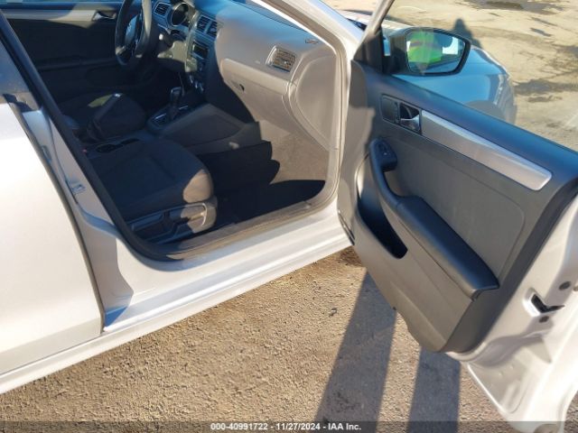 Photo 4 VIN: 3VWD17AJ7FM295129 - VOLKSWAGEN JETTA 