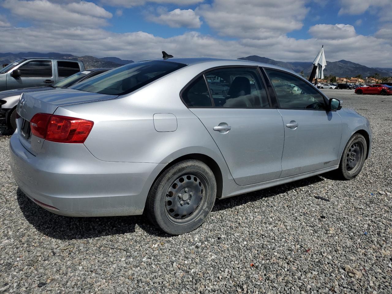 Photo 2 VIN: 3VWD17AJ8EM360598 - VOLKSWAGEN JETTA 