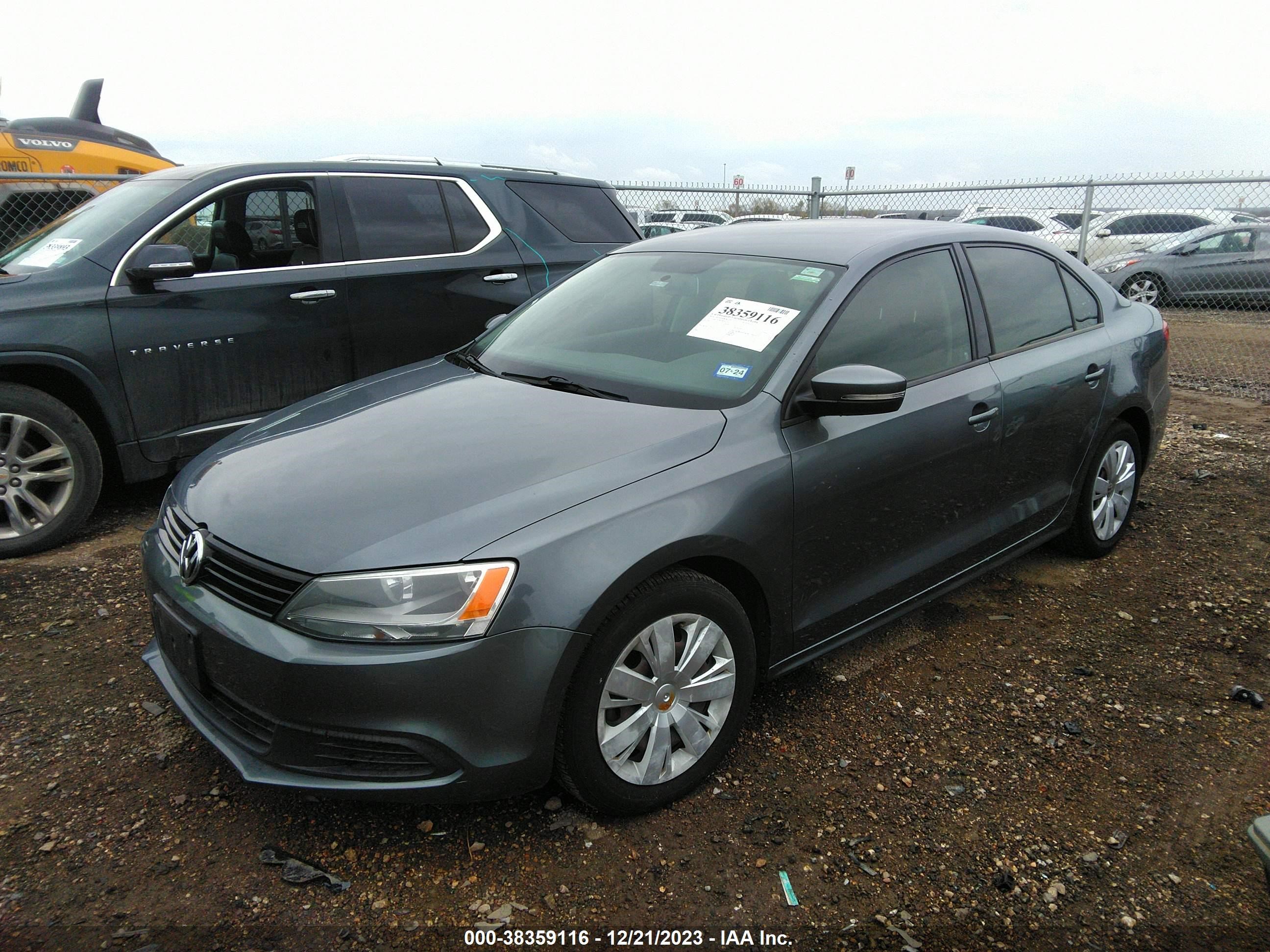 Photo 1 VIN: 3VWD17AJ8EM403112 - VOLKSWAGEN JETTA 