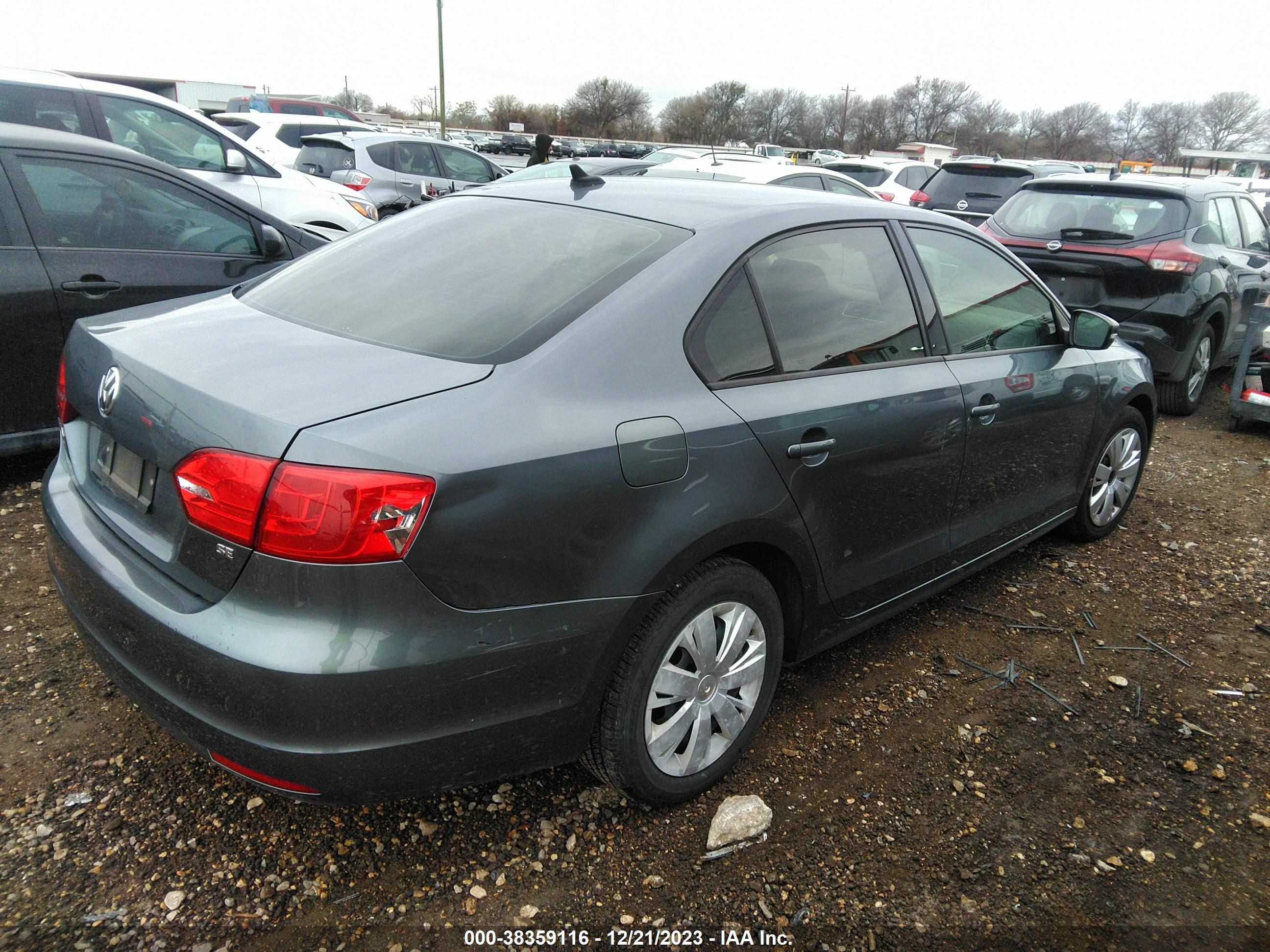 Photo 3 VIN: 3VWD17AJ8EM403112 - VOLKSWAGEN JETTA 