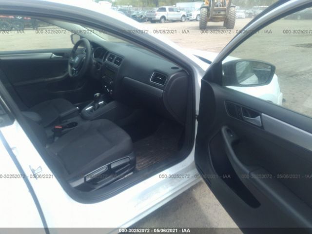 Photo 4 VIN: 3VWD17AJ8FM258462 - VOLKSWAGEN JETTA 