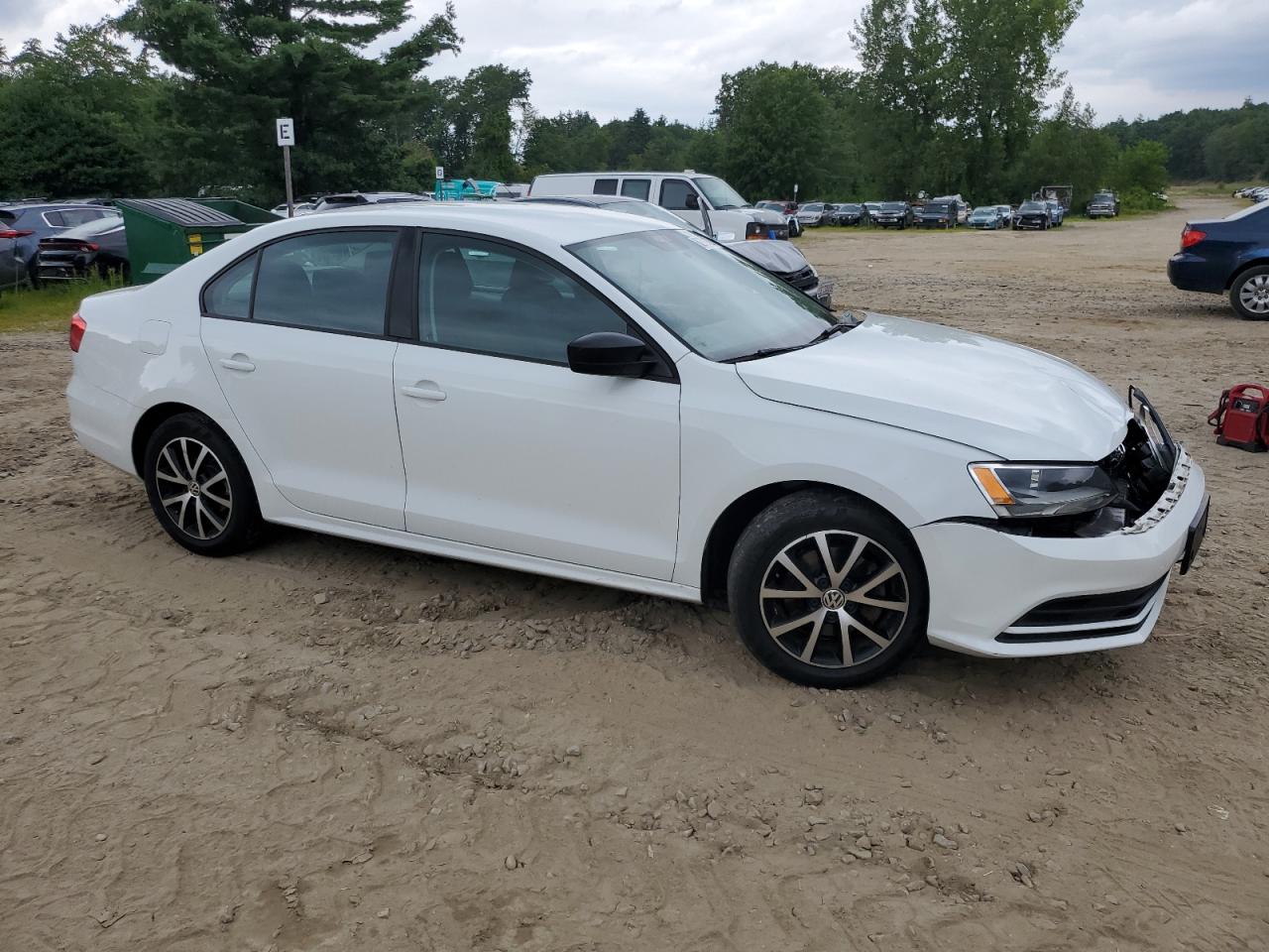 Photo 3 VIN: 3VWD17AJ8FM350333 - VOLKSWAGEN JETTA 