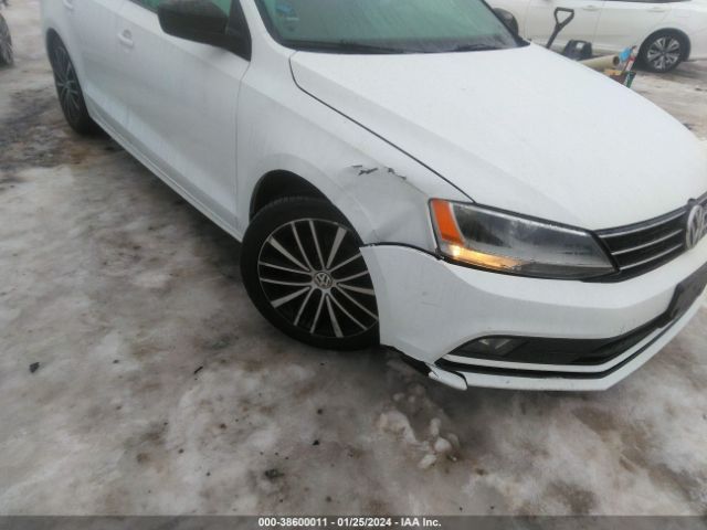 Photo 5 VIN: 3VWD17AJ9GM390972 - VOLKSWAGEN JETTA 