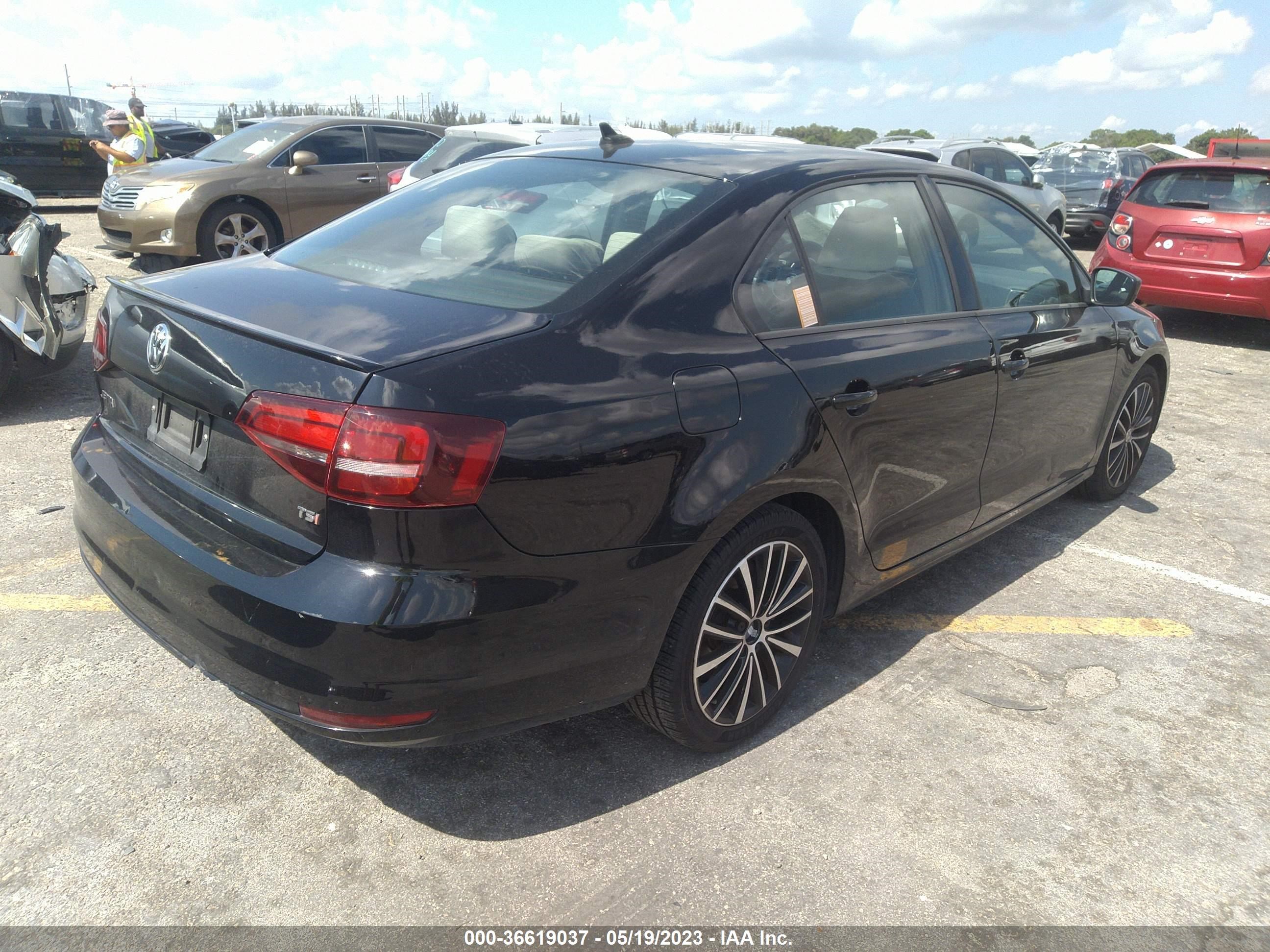 Photo 3 VIN: 3VWD17AJ9GM402327 - VOLKSWAGEN JETTA 