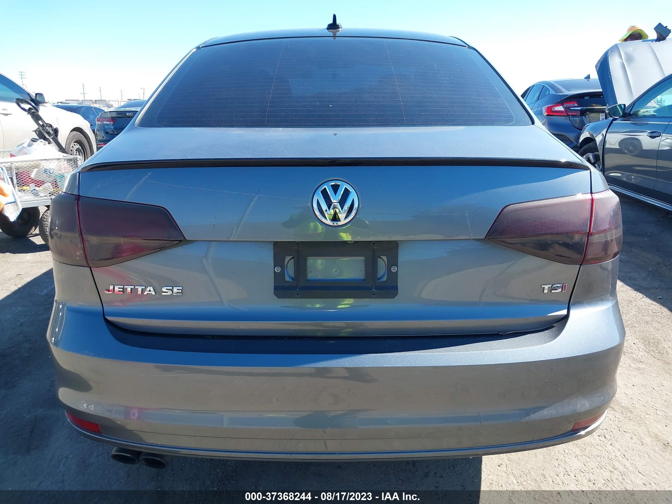 Photo 15 VIN: 3VWD17AJ9JM232722 - VOLKSWAGEN JETTA 