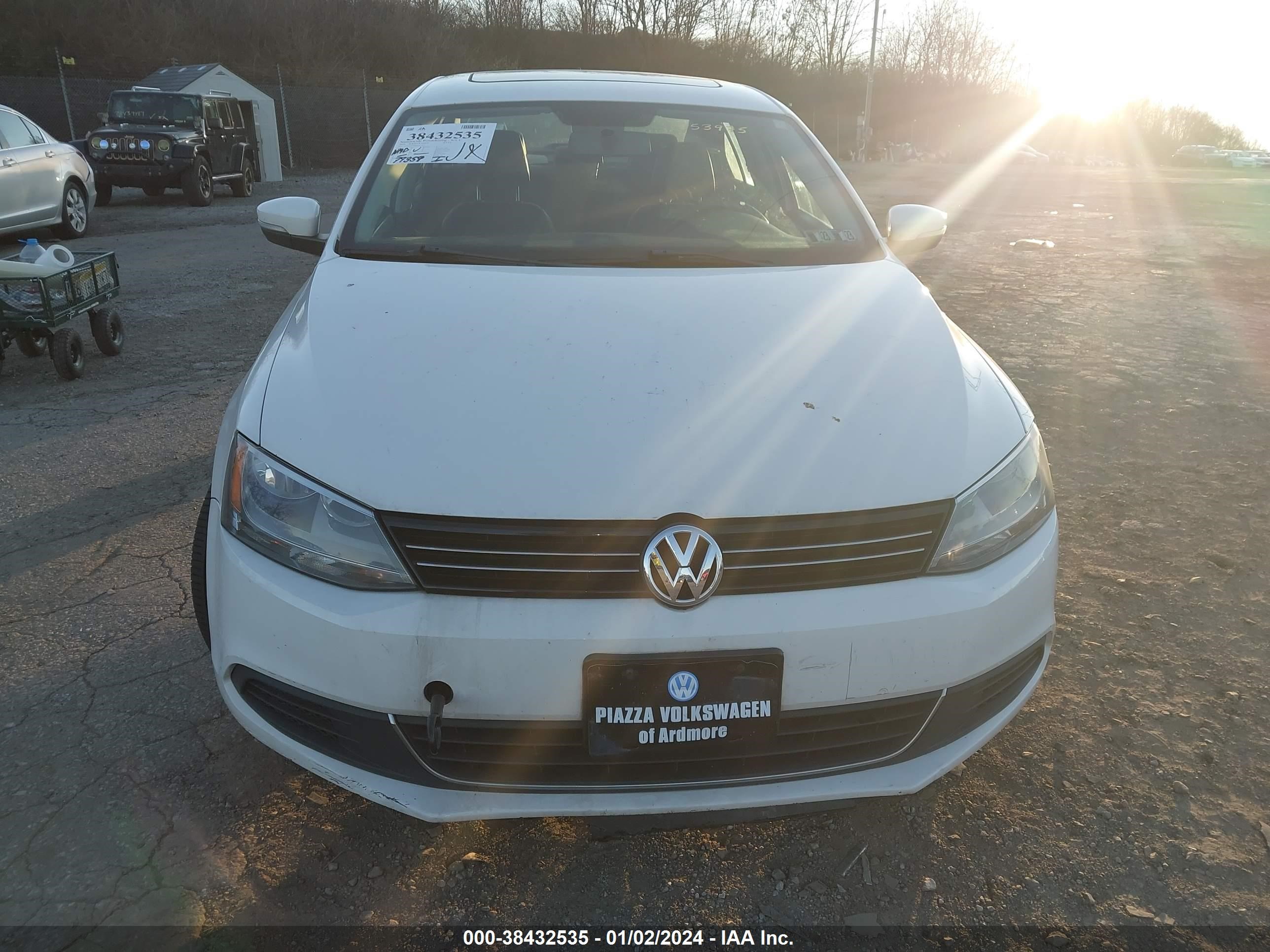 Photo 5 VIN: 3VWD17AJXEM353975 - VOLKSWAGEN JETTA 