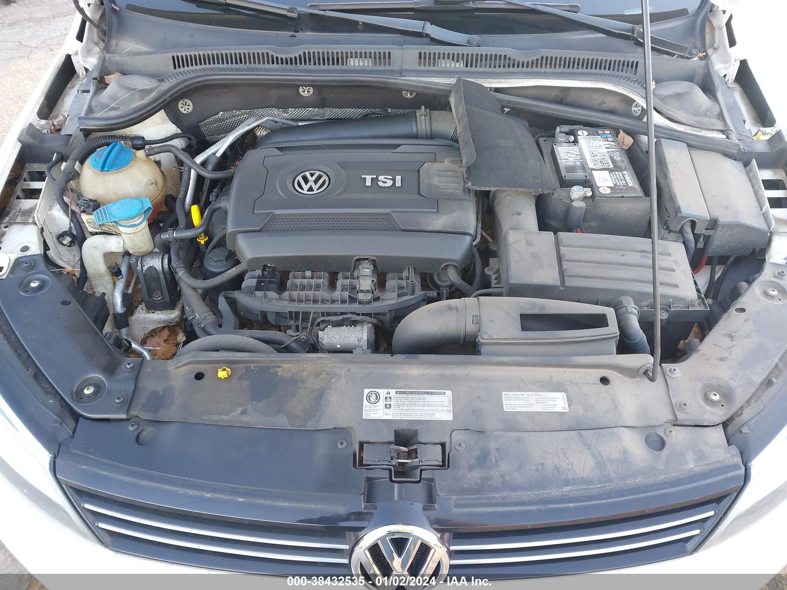 Photo 9 VIN: 3VWD17AJXEM353975 - VOLKSWAGEN JETTA 