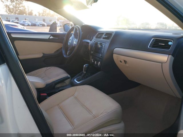 Photo 4 VIN: 3VWD17AJXEM378973 - VOLKSWAGEN JETTA 