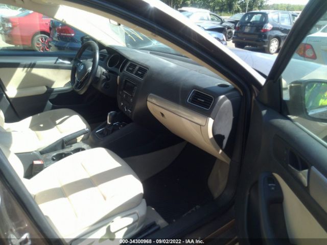 Photo 4 VIN: 3VWD17AJXFM300419 - VOLKSWAGEN JETTA 