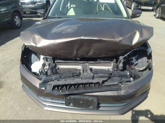 Photo 9 VIN: 3VWD17AJXFM300419 - VOLKSWAGEN JETTA 