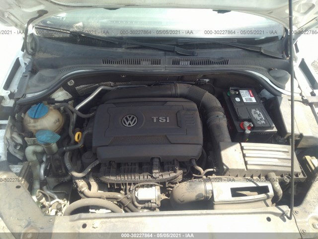 Photo 9 VIN: 3VWD17AJXGM220233 - VOLKSWAGEN JETTA 