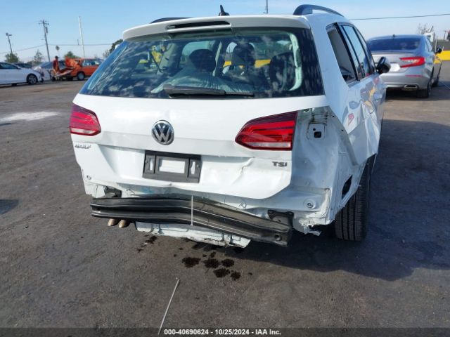 Photo 5 VIN: 3VWD17AUXJM766614 - VOLKSWAGEN GOLF SPORTWAGEN 