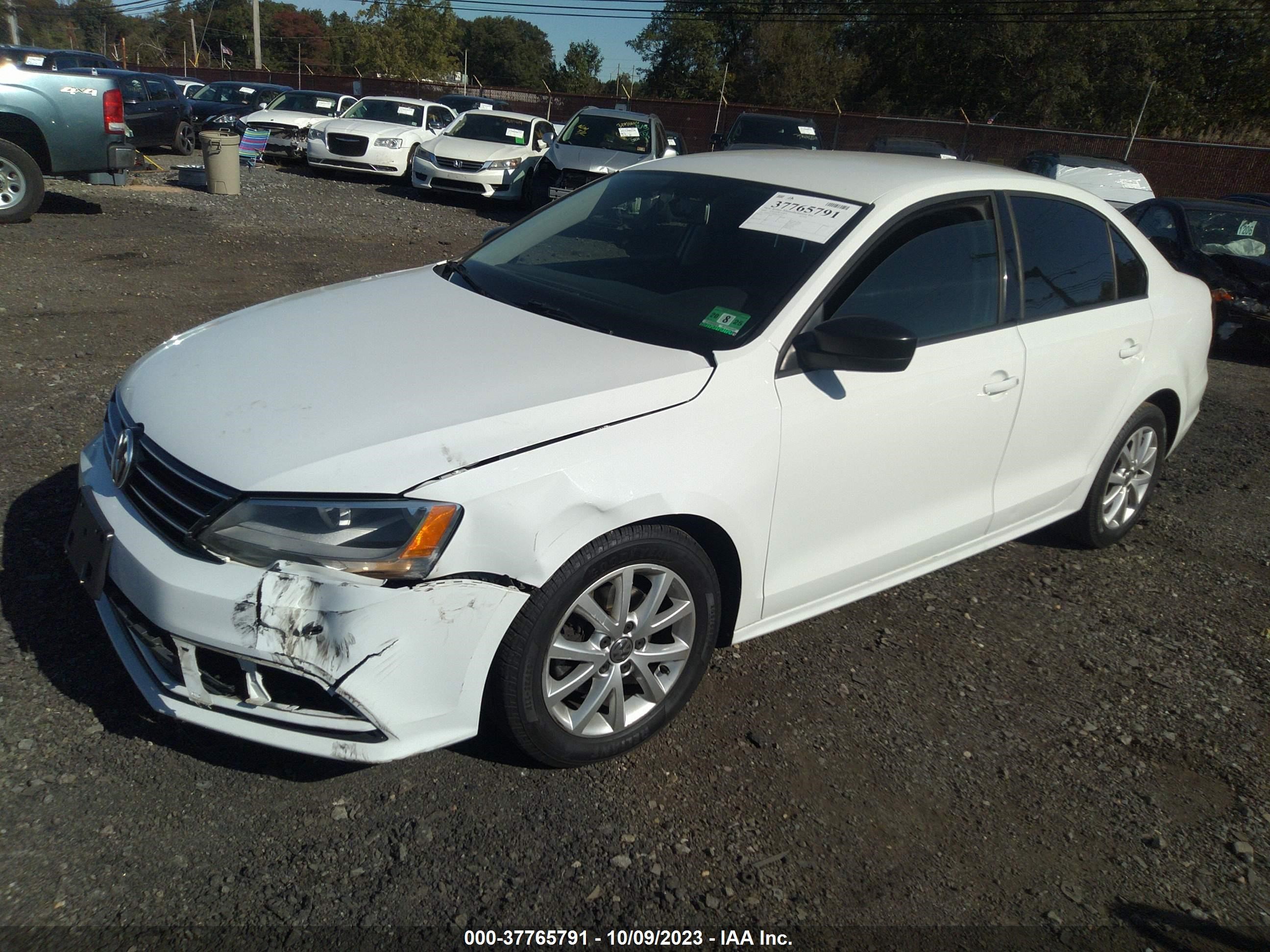 Photo 1 VIN: 3VWD67AJ2GM252529 - VOLKSWAGEN JETTA 