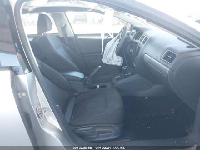 Photo 4 VIN: 3VWD67AJ3GM252569 - VOLKSWAGEN JETTA 