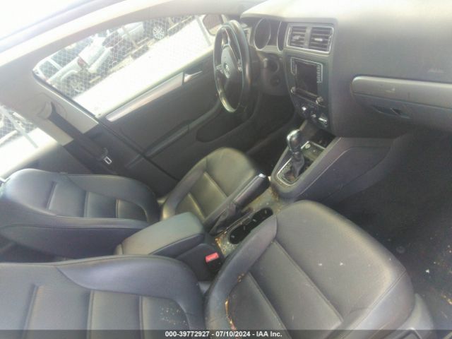 Photo 4 VIN: 3VWD67AJ7GM318427 - VOLKSWAGEN JETTA 