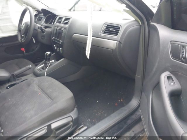 Photo 4 VIN: 3VWD67AJ8GM260909 - VOLKSWAGEN JETTA 