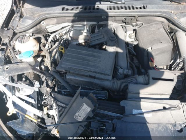 Photo 9 VIN: 3VWD67AJ8GM266158 - VOLKSWAGEN JETTA 