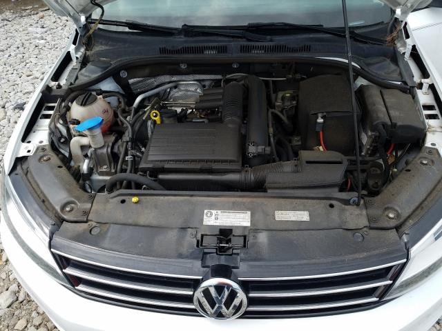 Photo 6 VIN: 3VWD67AJ9GM241186 - VOLKSWAGEN JETTA SE 