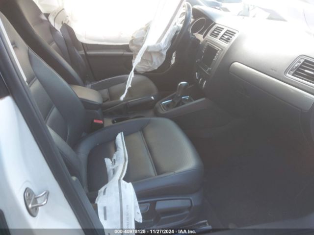 Photo 4 VIN: 3VWD67AJ9GM373820 - VOLKSWAGEN JETTA 