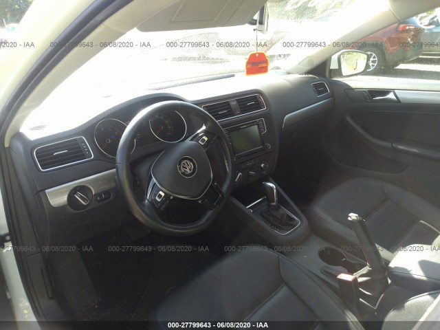 Photo 4 VIN: 3VWD67AJ9GM417573 - VOLKSWAGEN JETTA SEDAN 