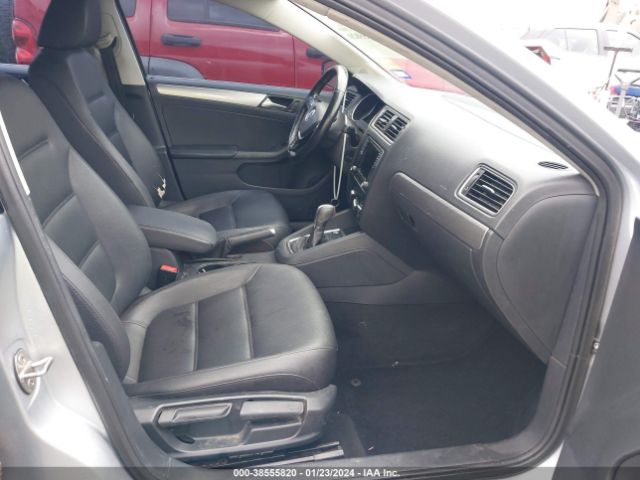 Photo 4 VIN: 3VWD67AJXGM320897 - VOLKSWAGEN JETTA 