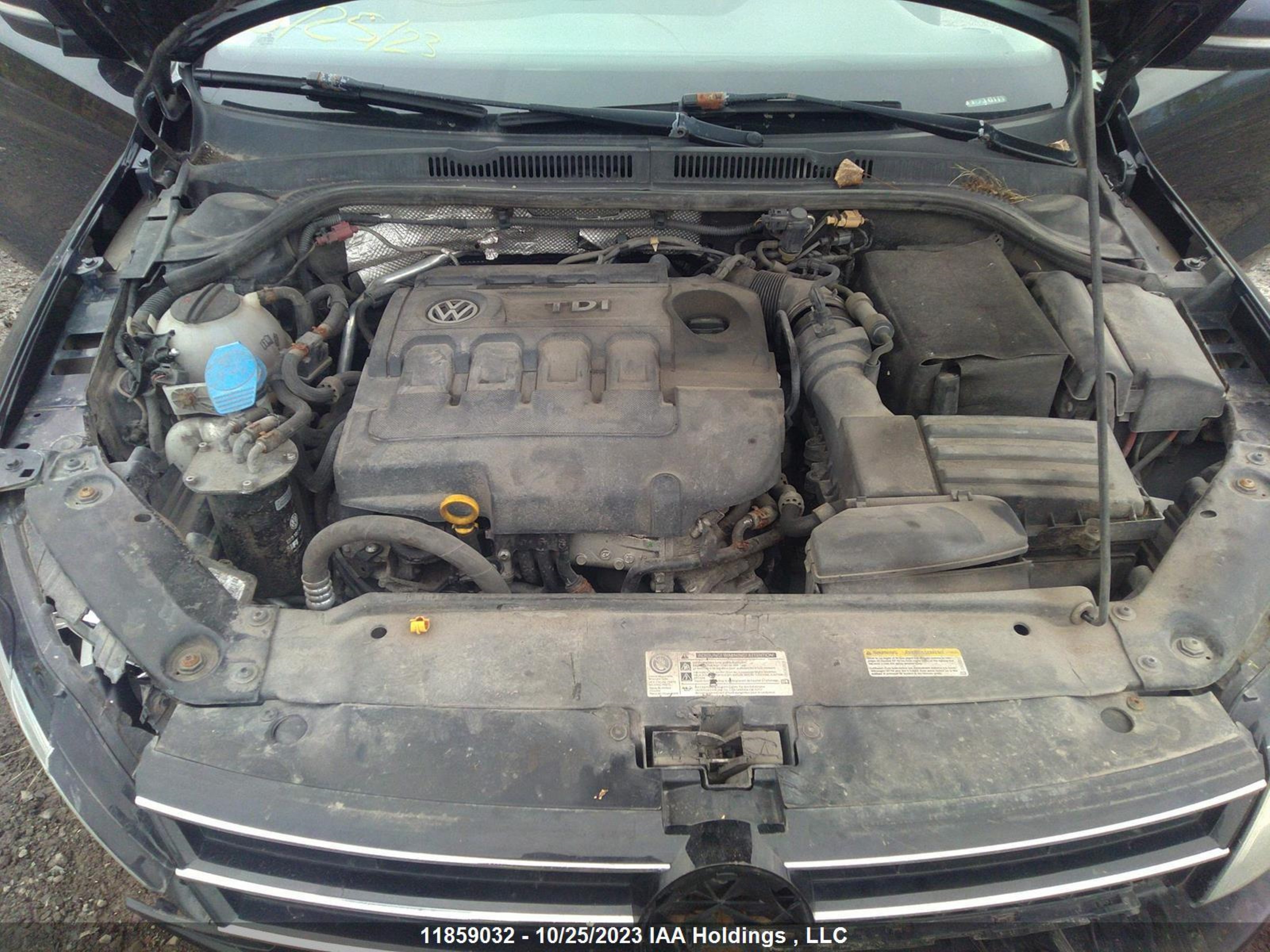 Photo 9 VIN: 3VWDA7AJ6FM336561 - VOLKSWAGEN JETTA 