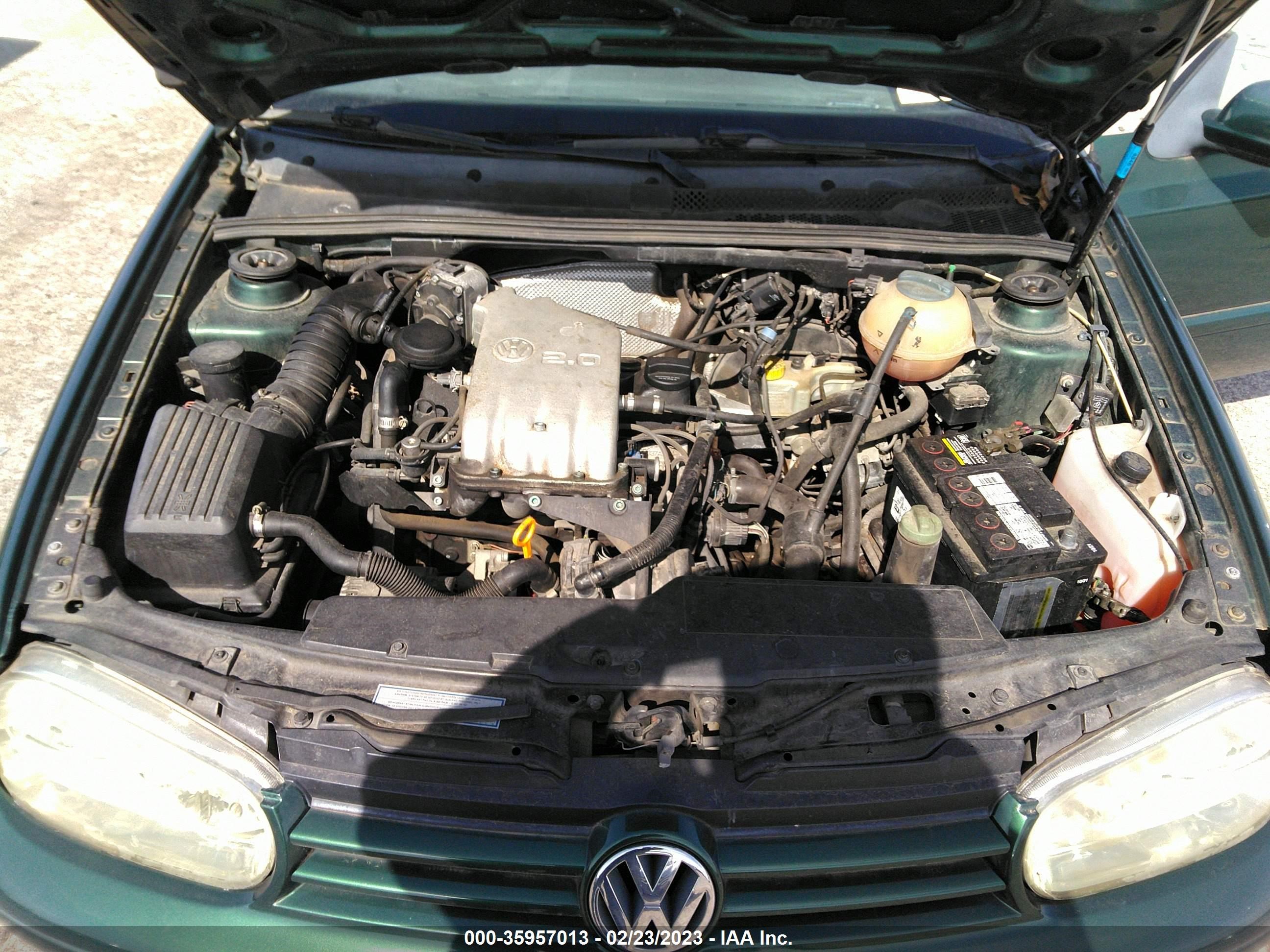 Photo 9 VIN: 3VWDB61E3XM812941 - VOLKSWAGEN NULL 