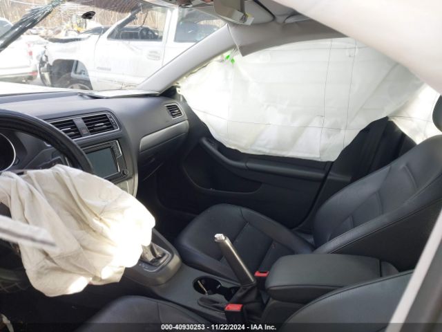 Photo 4 VIN: 3VWDB7AJ0HM249531 - VOLKSWAGEN JETTA 