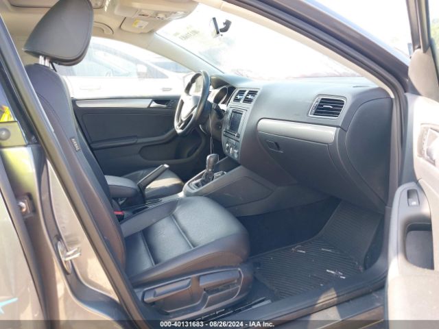 Photo 4 VIN: 3VWDB7AJ0HM414400 - VOLKSWAGEN JETTA 