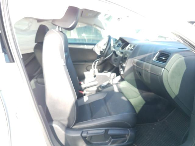 Photo 4 VIN: 3VWDB7AJ0JM257960 - VOLKSWAGEN JETTA 