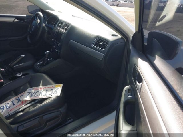 Photo 4 VIN: 3VWDB7AJ1HM241888 - VOLKSWAGEN JETTA 