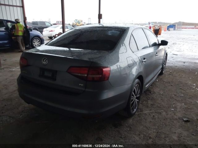 Photo 3 VIN: 3VWDB7AJ1JM204992 - VOLKSWAGEN JETTA 