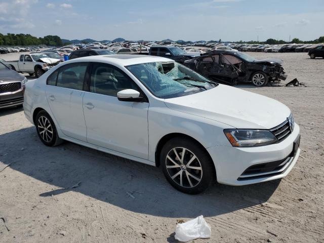 Photo 3 VIN: 3VWDB7AJ2JM226550 - VOLKSWAGEN JETTA 