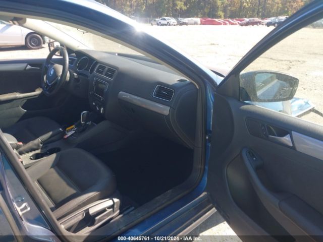 Photo 4 VIN: 3VWDB7AJ3HM262869 - VOLKSWAGEN JETTA 