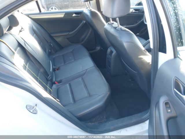 Photo 7 VIN: 3VWDB7AJ3HM327901 - VOLKSWAGEN JETTA 