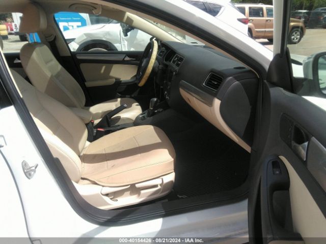 Photo 4 VIN: 3VWDB7AJ5HM231400 - VOLKSWAGEN JETTA 