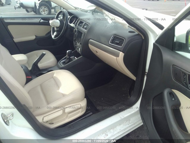 Photo 4 VIN: 3VWDB7AJ5HM371365 - VOLKSWAGEN JETTA 