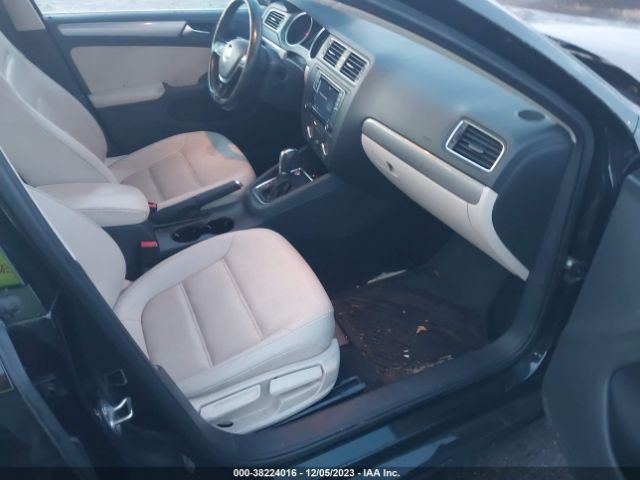 Photo 4 VIN: 3VWDB7AJ5HM381524 - VOLKSWAGEN JETTA 