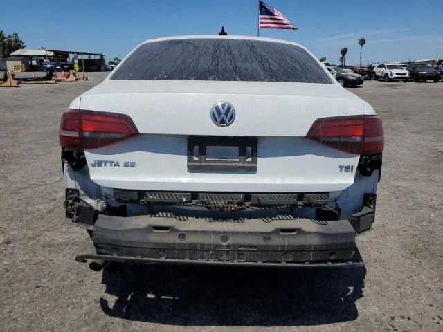 Photo 5 VIN: 3VWDB7AJ5JM216787 - VOLKSWAGEN JETTA SE 