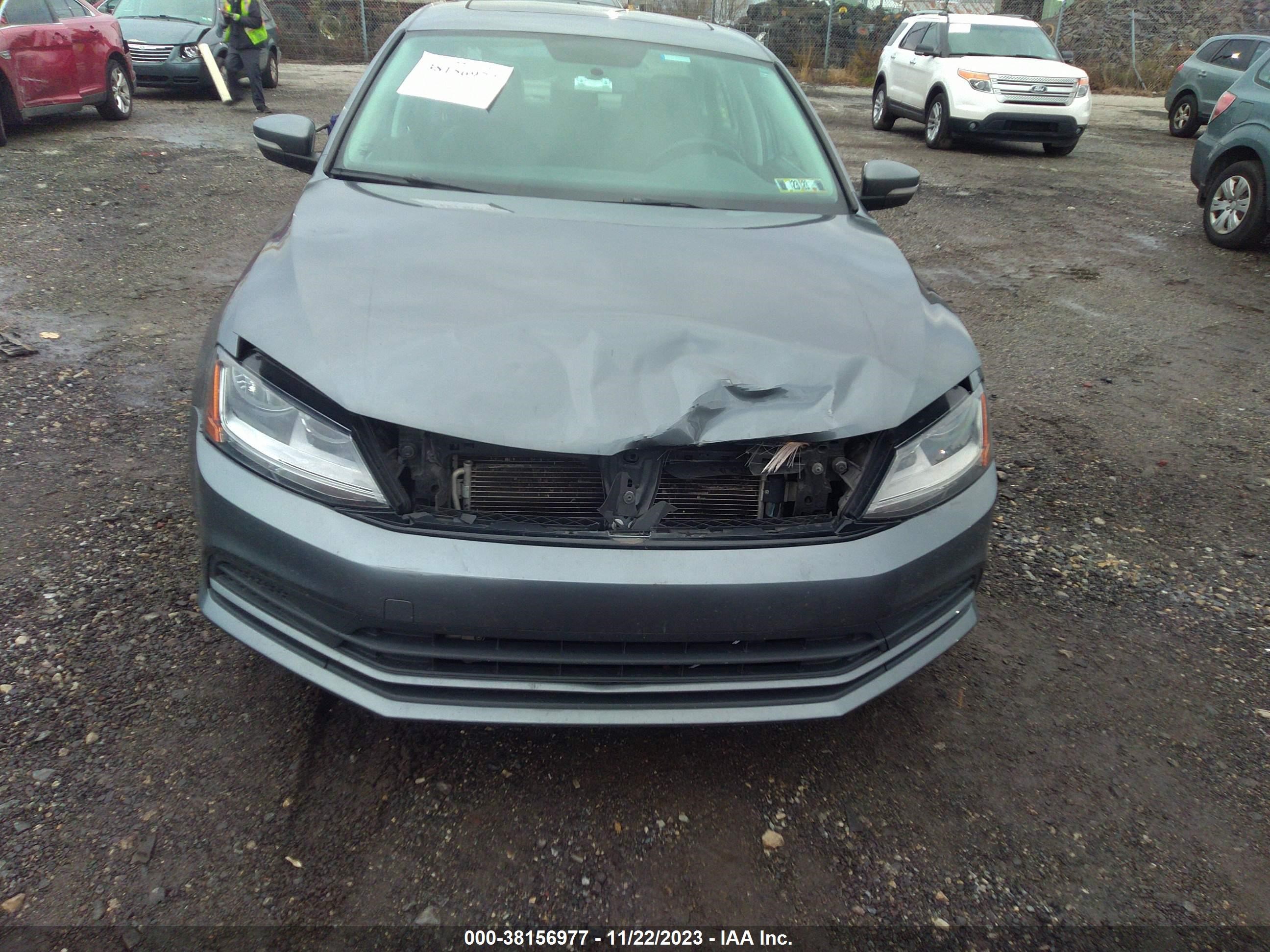 Photo 5 VIN: 3VWDB7AJ6HM270397 - VOLKSWAGEN JETTA 