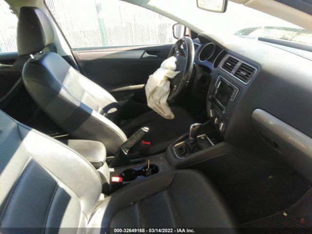 Photo 4 VIN: 3VWDB7AJ7HM290559 - VOLKSWAGEN JETTA 