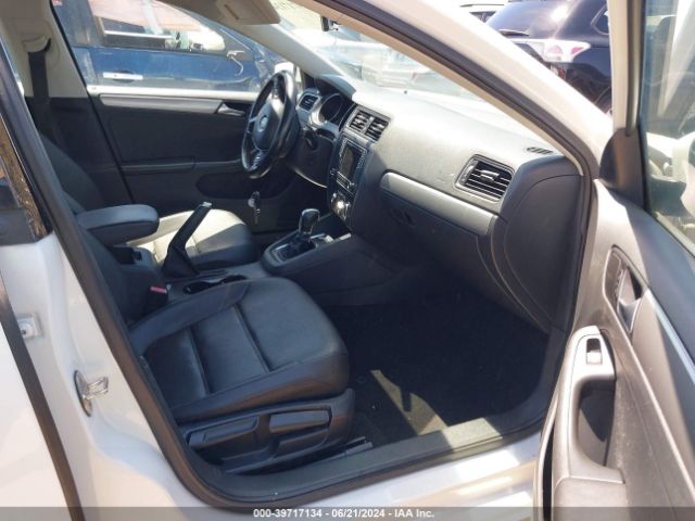 Photo 4 VIN: 3VWDB7AJ7HM295762 - VOLKSWAGEN JETTA 