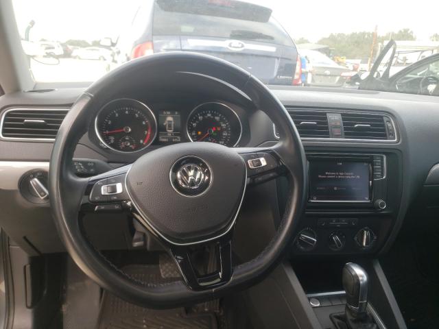 Photo 8 VIN: 3VWDB7AJ7HM330171 - VOLKSWAGEN JETTA SE 