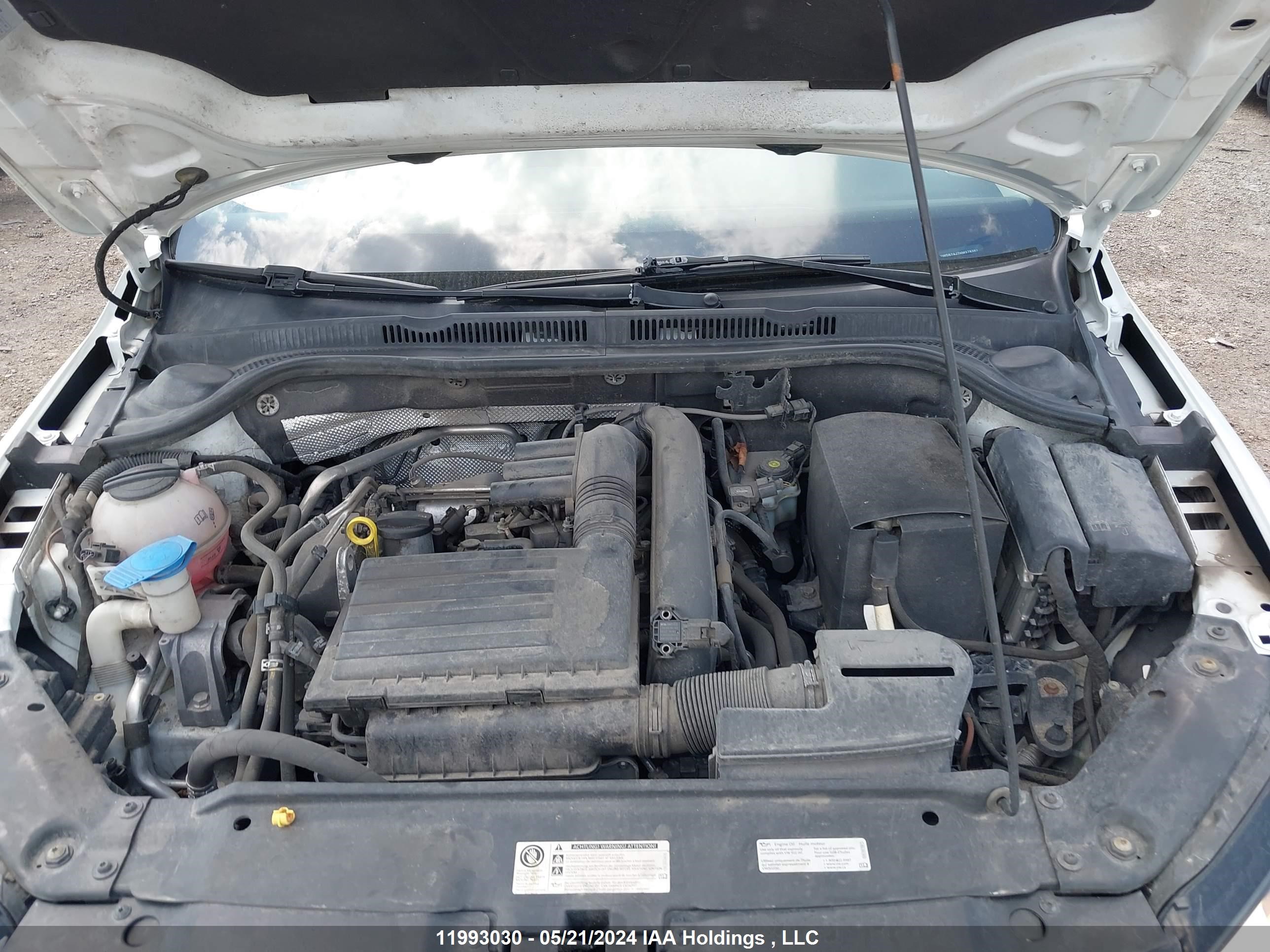 Photo 9 VIN: 3VWDB7AJ7HM378382 - VOLKSWAGEN JETTA 