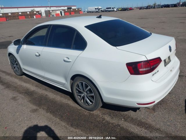 Photo 2 VIN: 3VWDB7AJ7JM206522 - VOLKSWAGEN JETTA 