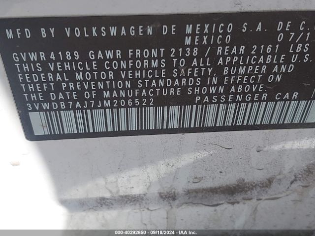 Photo 8 VIN: 3VWDB7AJ7JM206522 - VOLKSWAGEN JETTA 