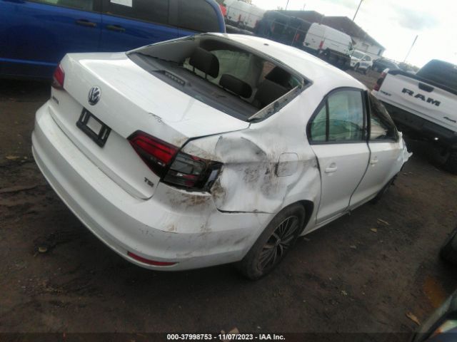 Photo 3 VIN: 3VWDB7AJ7JM207749 - VOLKSWAGEN JETTA 