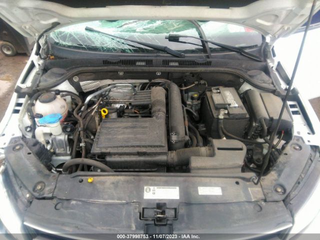 Photo 9 VIN: 3VWDB7AJ7JM207749 - VOLKSWAGEN JETTA 