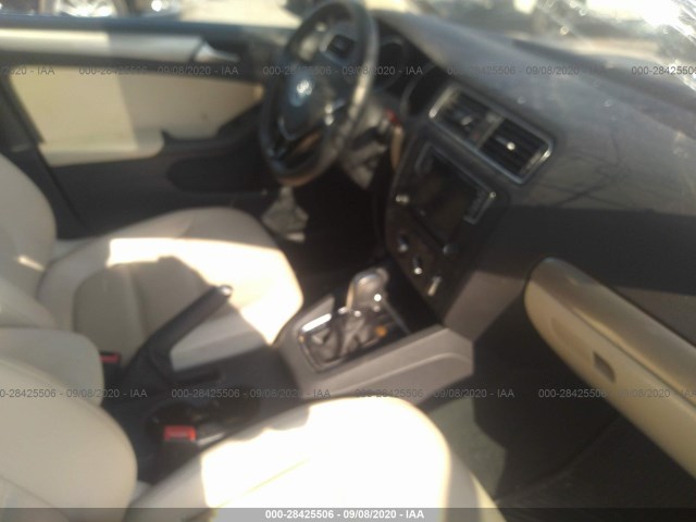 Photo 4 VIN: 3VWDB7AJ7JM215818 - VOLKSWAGEN JETTA 